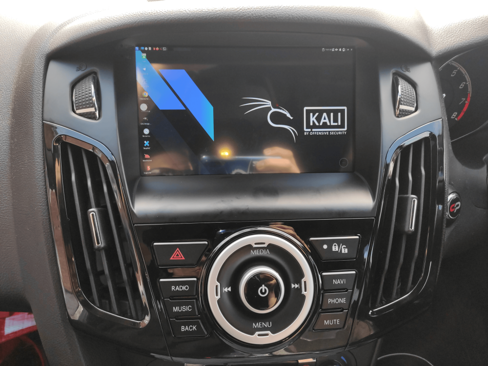 Kali NetHunter KeX running on Android radio, Source: Kali Linux