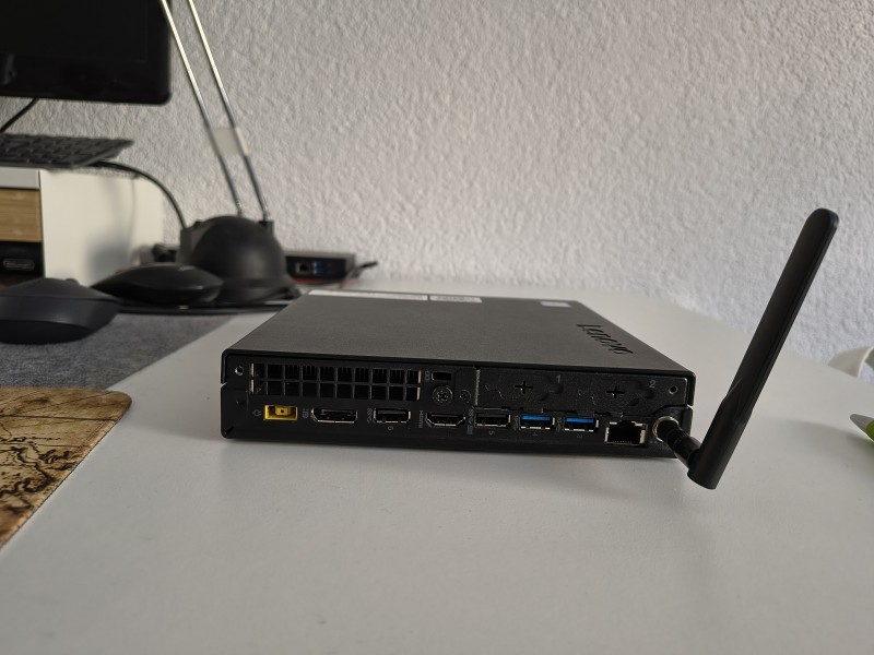 ThinkCentre m920q portok